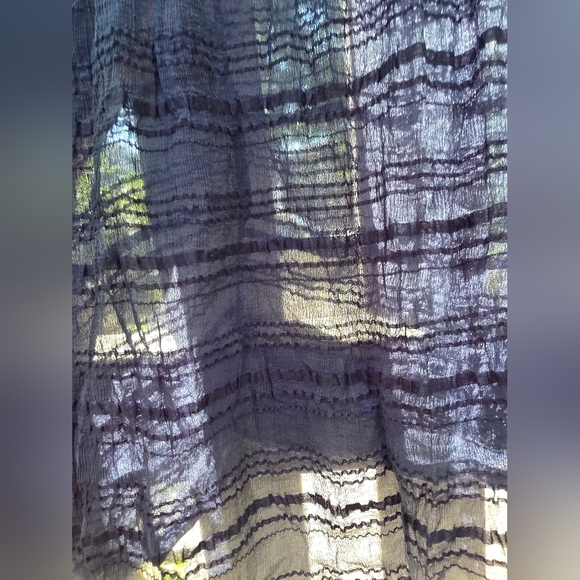 Grizas sheer long sleeve blue top XL
Soft fine fabric with some stretch - Picture 8 of 13